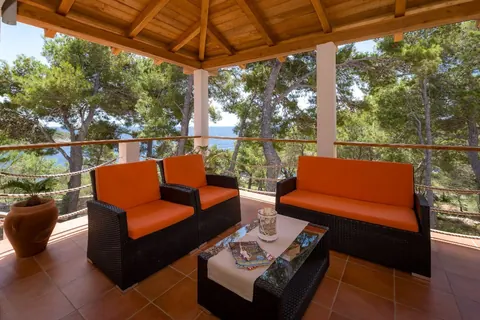 Country Villa Panoramic View private cove, 1st line to the sea, 4 bedrooms in Split deal for sale For Super Rich