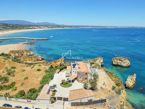 ONE-OF-THE-KIND Villa Beach Front Panoramic View, 7 bedrooms in Lagos property for sale For Super Rich