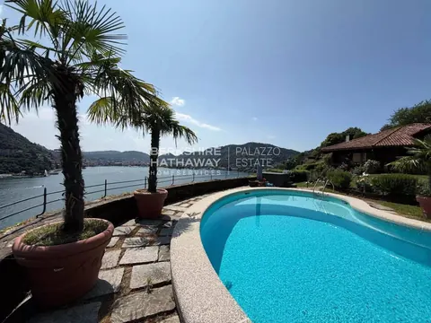 Elegant Villa breathtaking lake views, Swimming pool, 8 bedrooms in Como price for sale For Super Rich