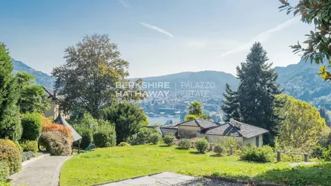 Elegant Villa Panoramic View swimming pool and jacuzzi, 8 bedrooms in Como price for sale For Super Rich