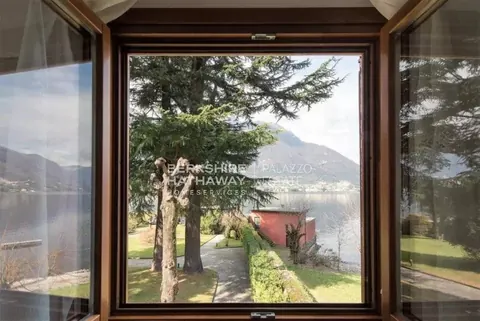 Historic Villa Lake View, 6 bedrooms in Faggeto Lario - Lake Como available for sale For Super Rich