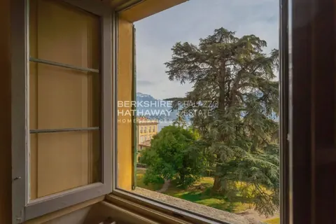 Century 18th Villa Lake View and park, 10 bedrooms in Tremezzina - Lake Como Classified ads for sale For Super Rich