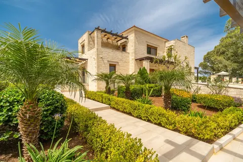 Luxury Villa Beach Front Mountain View, 5 bedrooms in Georgioupolis Apokoronas Chania Crete best for sale For Super Rich