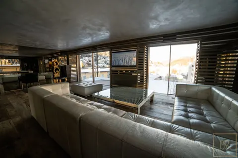 Luxury Apartment Ski montain Views Double balconies, 3 bedrooms in St Moritz