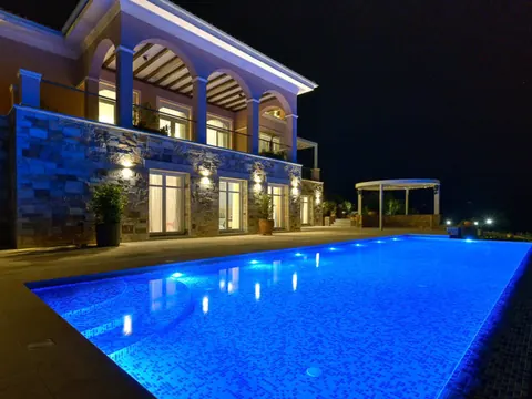Premium Villa Panoramic View, 3-minute walk from the private beach, 6 bedrooms in Crete unique for sale For Super Rich