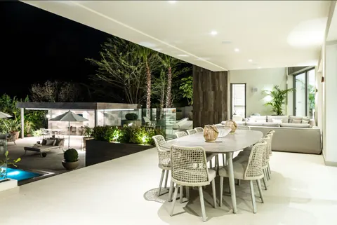 High-end Villa 10 cars Indoor & outdoor pool & sauna, 6 bedrooms in Benahavis - La Zagaleta - Marbella property for sale For Super Rich