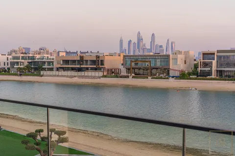 contemporary Villa City View balcony overlooking splendid sea views, 7 bedrooms in Palm Jumeirah - Dubai ads for sale For Super Rich