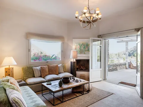 Premium Villa Beach Front Sea View, 6 bedrooms in Kea Classified ads for sale For Super Rich Premium Villa Beach Front Sea View, 6 bedrooms in Kea Classified ads for sale For Super Rich