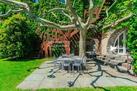 Century 17th House Panoramic view, swimming pool and pier, 16 bedrooms in Brienno - Lake Como property for sale For Super Rich