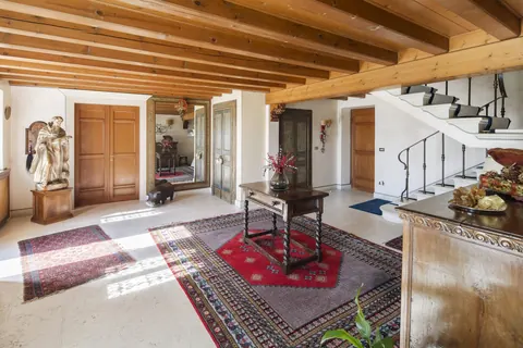 Premium Villa Mountain View with panoramic hillside, 7 bedrooms in Santa Giustina Classified ads for sale For Super Rich