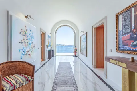 ONE-OF-THE-KIND Villa Beach Front Panoramic View, 7 bedrooms in Lagos best for sale For Super Rich