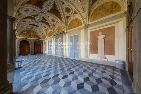 Century Villa 16th , 20 bedrooms in San Giuliano Terme buy for sale For Super Rich