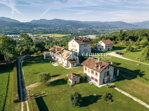 Premium Villa Panoramic View Mountain View, 12 bedrooms in Belluno top for sale For Super Rich