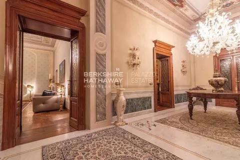 Art Nouveau Villa Panoramic View Lakefront, 7 bedrooms in Lesa - Lake Maggiore prix for sale For Super Rich