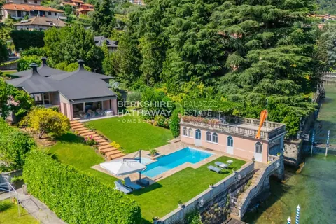 Luxury Villa Lakefront  Swimming pool, 5 bedrooms in Oliveto Lario - Lake Como best for sale For Super Rich