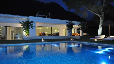 Premium Villa Beach Front with access to the private beach, 6 bedrooms in Ibiza search for sale For Super Rich Premium Villa Beach Front with access to the private beach, 6 bedrooms in Ibiza search for sale For Super Rich
