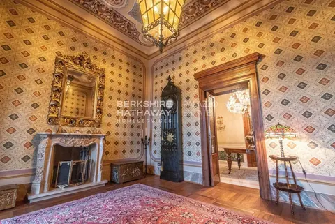 Art Nouveau Villa Panoramic View Lakefront, 7 bedrooms in Lesa - Lake Maggiore luxury for sale For Super Rich