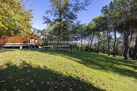 Architectural Villa large swimming pool, 6 bedrooms in Florence exclusive for sale For Super Rich Architectural Villa large swimming pool, 6 bedrooms in Florence exclusive for sale For Super Rich
