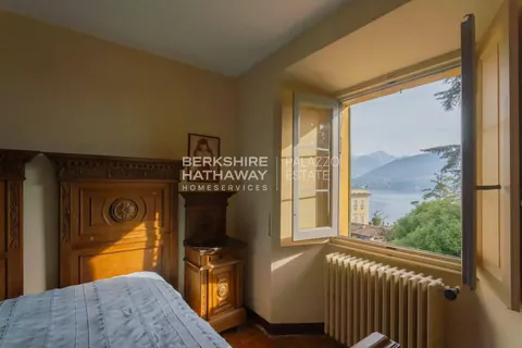 Century 18th Villa Lake View and park, 10 bedrooms in Tremezzina - Lake Como luxury for sale For Super Rich