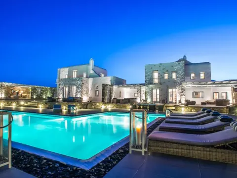 Luxury Hotel Beach Front Panoramic View, 16 bedrooms in Paros properties for sale For Super Rich