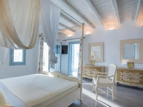 Luxury Hotel Beach Front Panoramic View, 16 bedrooms in Paros price for sale For Super Rich