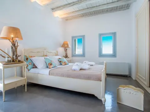 Luxury Hotel Beach Front Panoramic View, 16 bedrooms in Paros top for sale For Super Rich