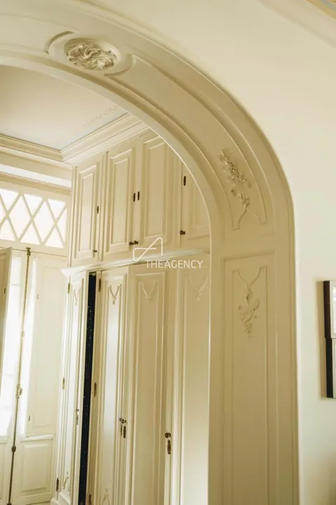 Century House Palace 18th Historic Gem, 7 bedrooms in Lisbon best for sale For Super Rich