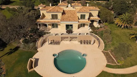 Luxury Villa Panoramic View Cinema, 4 bedrooms in Loulé price for sale For Super Rich
