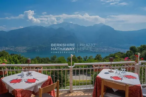 Premium Hotel Panoramic View of the Grigne Mountains and lake Como, 40 bedrooms in Bellagio - Civenna Used for sale For Super Rich