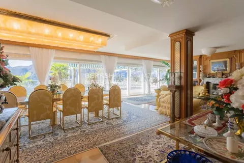 Luxury Villa Panoramic View Panoramic lake view, 7 bedrooms in Campione d'Italia top for sale For Super Rich Luxury Villa Panoramic View Panoramic lake view, 7 bedrooms in Campione d'Italia top for sale For Super Rich