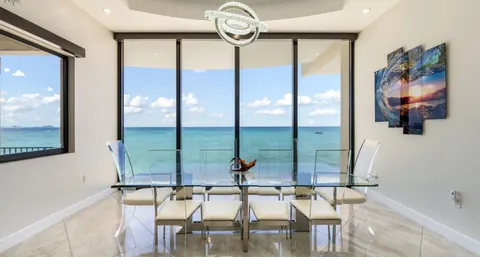 Luxury Villa Beach Front Caribbean Sea views, 5 bedrooms in Seven Mile Beach price for sale For Super Rich Luxury Villa Beach Front Caribbean Sea views, 5 bedrooms in Seven Mile Beach price for sale For Super Rich