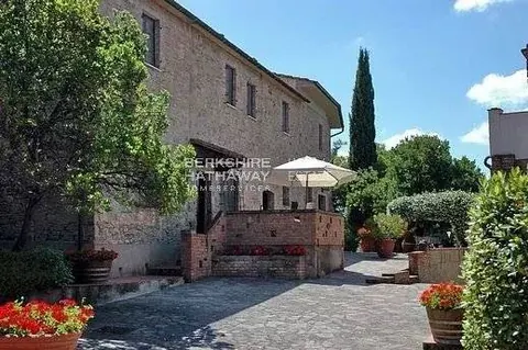Country Ranch/Farm  vineyard with adjoining cellar, 23 bedrooms in Castelfiorentino buy for sale For Super Rich