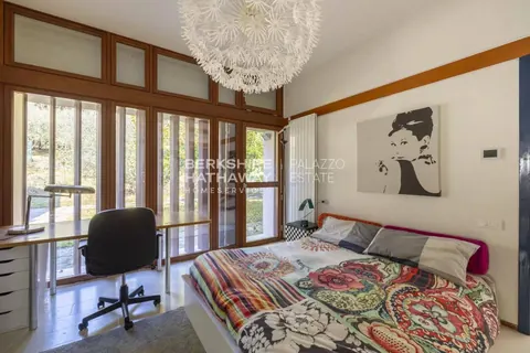 Architectural Villa large swimming pool, 6 bedrooms in Florence photos for sale For Super Rich Architectural Villa large swimming pool, 6 bedrooms in Florence photos for sale For Super Rich