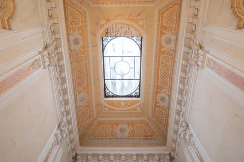 Century Apartment Palácio Mello Historic 1789, 5 bedrooms in Lisbon value for sale For Super Rich
