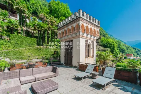 Century Castle Castello Thomson, 8 bedrooms in Carate Urio - Lake Como real estate for sale For Super Rich