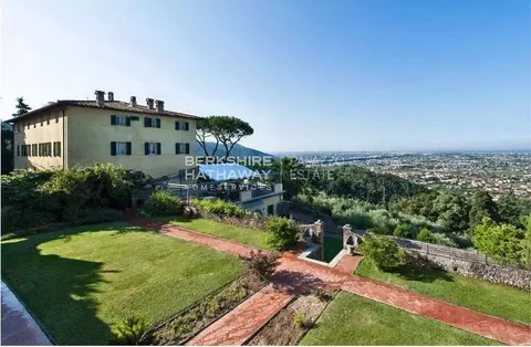 Historic Villa Panoramic View Swimming pool, 8 bedrooms in Pietrasanta - Tuscany ITO2839 for sale For Super Rich