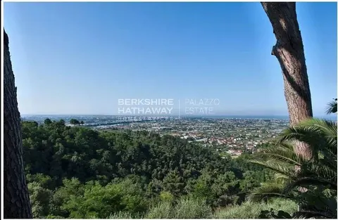 Historic Villa Panoramic View Swimming pool, 8 bedrooms in Pietrasanta - Tuscany search for sale For Super Rich