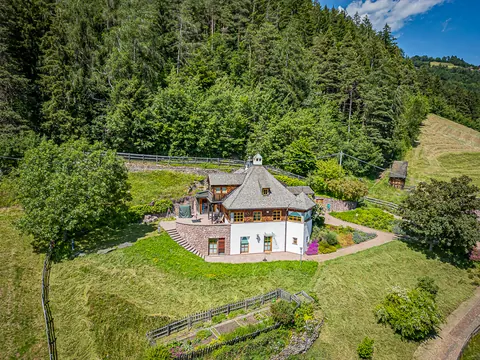 Luxury Ranch/Farm Panoramic View Mountain View, 8 bedrooms in Ritten South Tyrol 1770 for sale For Super Rich