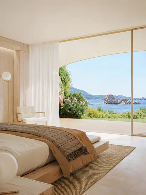 Luxury Villa Beach Front Sea View, 6 bedrooms in Portobello di Gallura best for sale For Super Rich