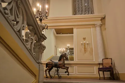Century Villa Della Porta-Giulini-Crivelli 17th century, 10 bedrooms in Rovellasca top for sale For Super Rich