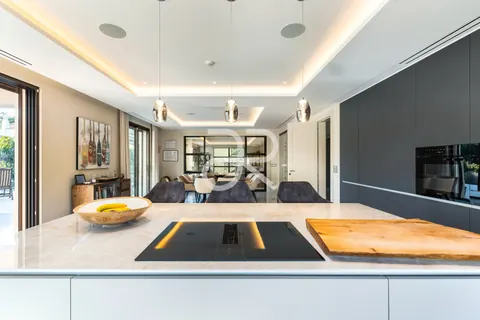 Luxury Villa Panoramic View, 7 bedrooms in Quinta do Lago search for sale For Super Rich