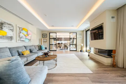 Luxury Villa Panoramic View, 7 bedrooms in Quinta do Lago AR-81 for sale For Super Rich