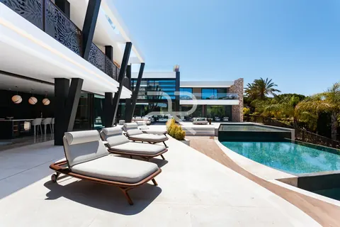 Luxury Villa Sea View Golf View, 6 bedrooms in Quinta do Lago price for sale For Super Rich