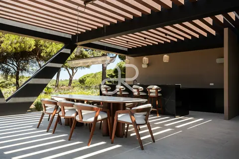 Luxury Villa Sea View Golf View, 6 bedrooms in Quinta do Lago available for sale For Super Rich