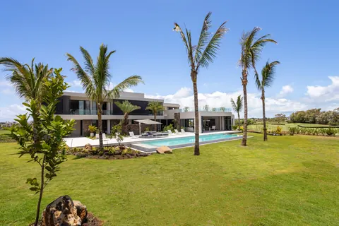 Luxury Villa IRS golf course, 4 bedrooms in Eastern Coast Isis for sale For Super Rich