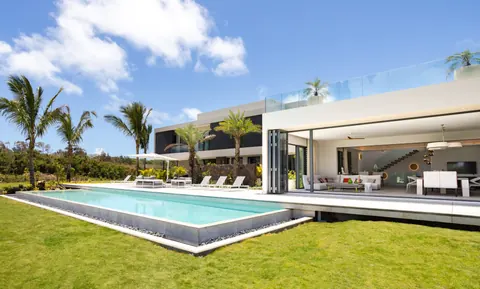 Luxury Villa IRS golf course, 4 bedrooms in Eastern Coast Used for sale For Super Rich
