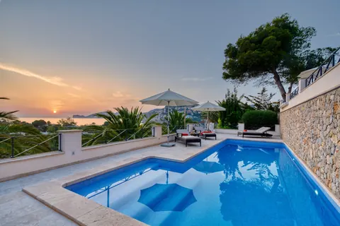 Elegant Villa Vista Dragonera Sea view, 4 bedrooms in Puerto d’Andratx - Mallorca best for sale For Super Rich