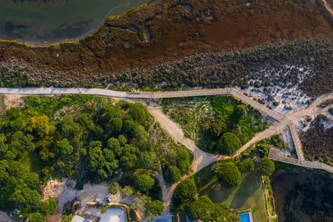 Premium Villa Beach Front, sea, golf, mountain, lake views, 8 bedrooms in Quinta do Lago property for sale For Super Rich