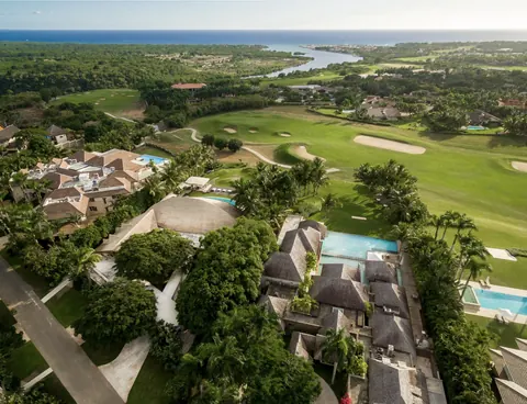 Elegant Villa Golf View located on the golf course, 5 bedrooms in CASA DE CAMPO - LA ROMANA available for sale For Super Rich Elegant Villa Golf View located on the golf course, 5 bedrooms in CASA DE CAMPO - LA ROMANA available for sale For Super Rich