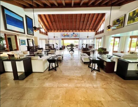 Country Villa Gym  Jacuzzi, 11 bedrooms in CASA DE CAMPO - LA ROMANA available for sale For Super Rich